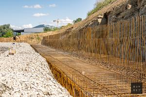 B6 : un mur qui fait bloc